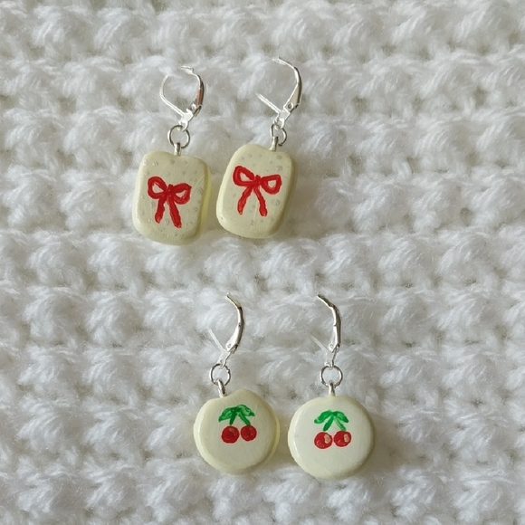 Red Bow and Cherry Handmade Crochet Knitting Stitch Markers Progress Keepers Set - Picture 2 of 9